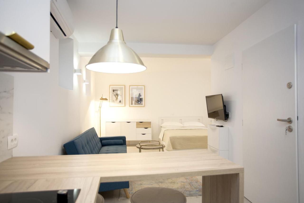 Studio Apartment Jon Split Buitenkant foto